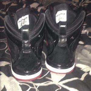 Jordan | Shoes | Black Red Jordans In Excellent Condition | Poshmark